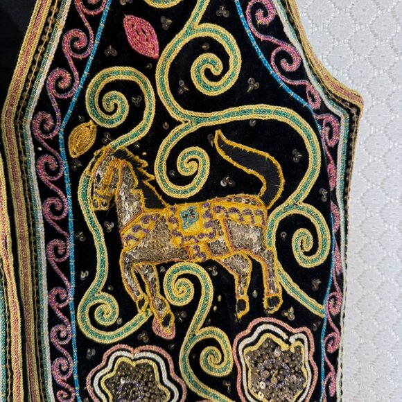 Vtg Carol Horn Workshop Embroidered, Beaded, & Sequin Vest on Black Velvet NWOT - Picture 5 of 11